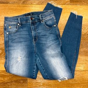 Level 99 Distressed Jeans